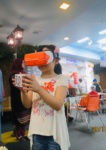 تجربه واقعیت مجازی توسط کودکان در مجموعه كاربازيا ي برج ميلاد تهران (7)